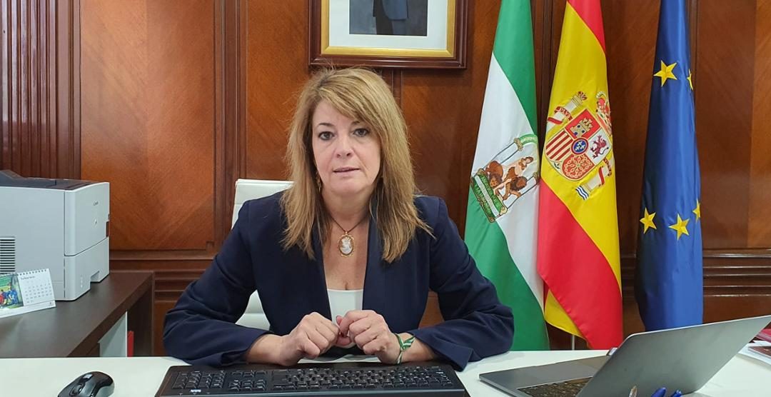 Pilar Miranda agradece a los trabajadores del Puerto y a la Comunidad Portuaria el esfuerzo y la eficacia para garantizar el abastecimiento de industrias y población