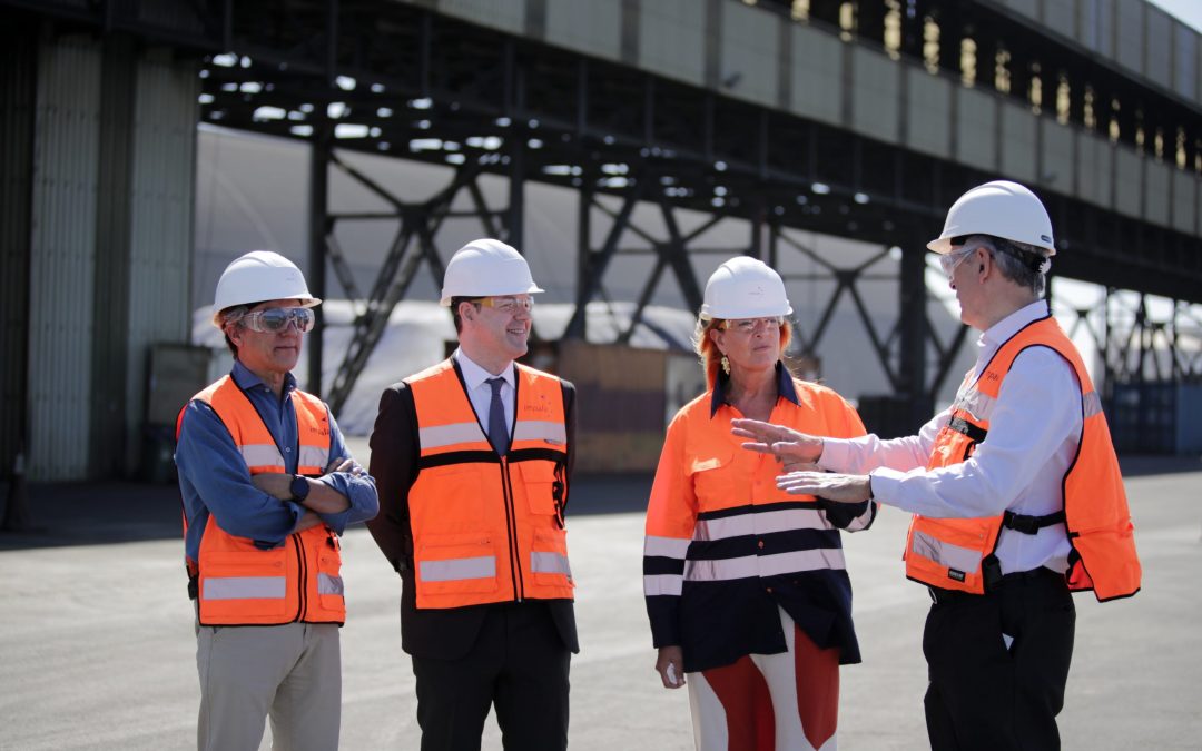 La presidenta del Puerto de Huelva visita la terminal de IMPALA para reforzar su colaboración en proyectos futuros