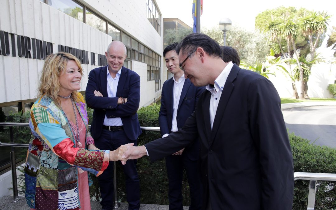 La multinacional tecnológica NEC visita el Puerto de Huelva como referente internacional en materia de digitalización tras la puesta en marcha de ‘La lonja de la innovación’, primer nodo fiware portuario mundial